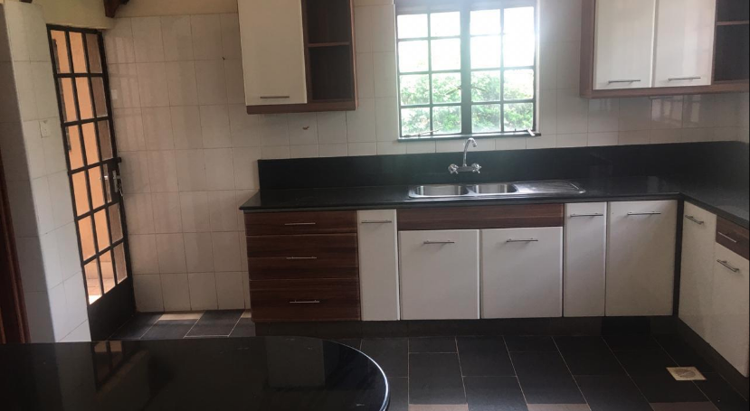 4 Bedroom Townhouse to rent in Lavington giroy 3