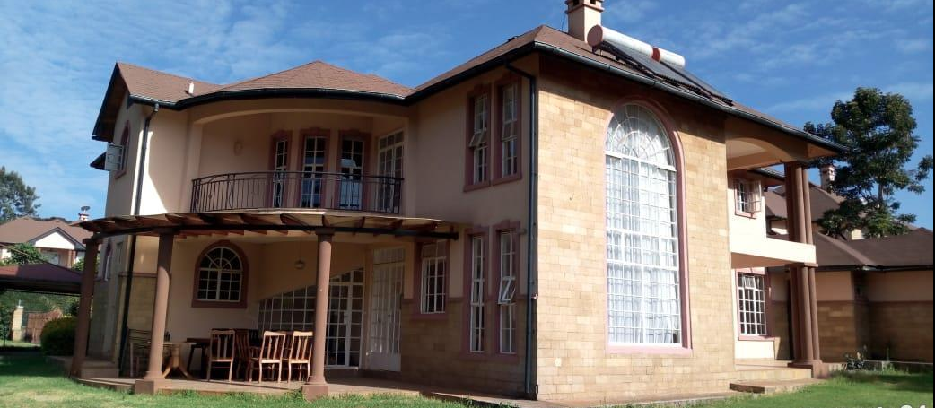 4 Bedroom Villa With DSQ, Karen Miotoni Road - giroy1