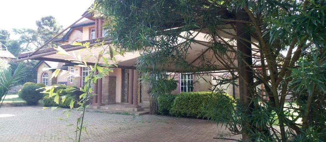 4 Bedroom Villa With DSQ, Karen Miotoni Road - giroy2