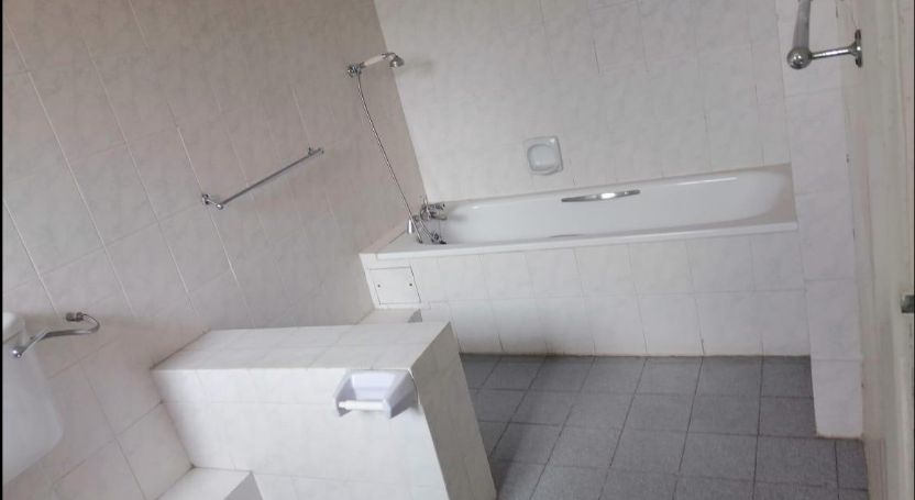 Lovely 3 Bedroom Apartment, Upperhill 19