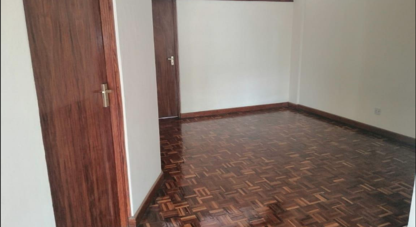 Lovely 3 Bedroom Apartment, Upperhill 2