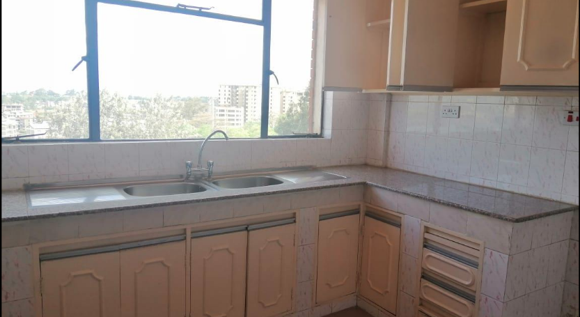 Lovely 3 Bedroom Apartment, Upperhill 8