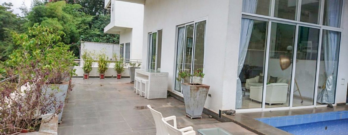4 Bedrooms on 3 Floors for Sale in Westlands close to Westgate and Sarit Centre at Ksh70M1