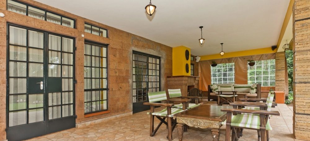Gated Community: Spacious 4 Bedroom for Rent in Rosslyn4