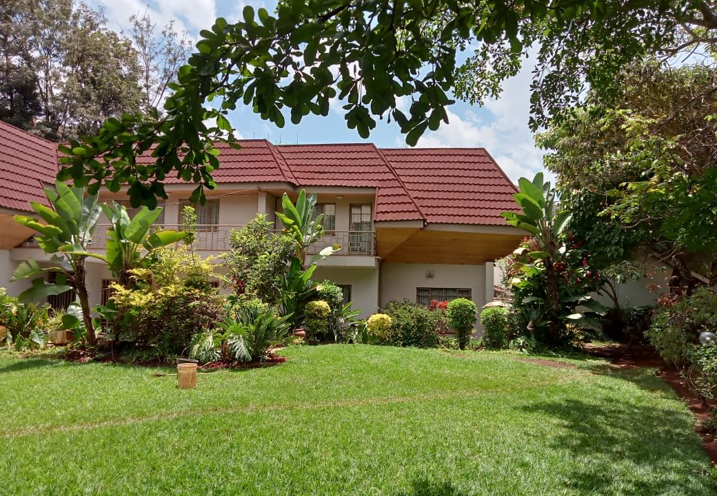 Hose for rent in Kileleshwa: 4 Bedroom All Ensuite Plus 3 Bedroom Master En-suite with two extra bathrooms at Ksh250k and Ksh200k Respectively1