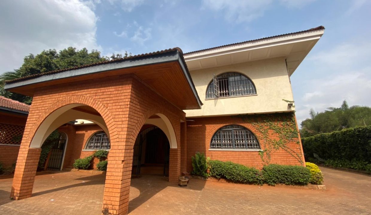 5 Bedroom and 5 Bathroom House to Let in Gigiri on Half an Acre at Ksh350k Monthly1