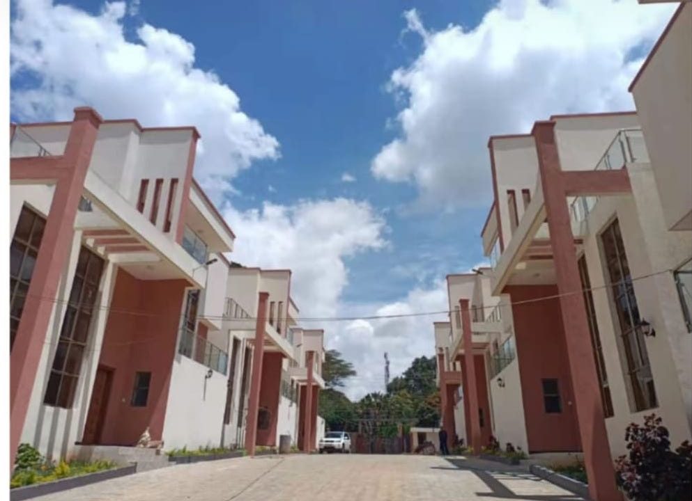 Villas For SALE at Ksh53M with 5 Bedroom All Ensuite + 1 dsq + 1studyroom in Lavington, Chabi Drive, Nairobi1